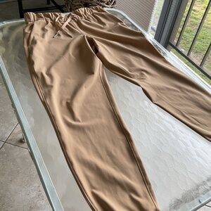 Luluemon sports pants